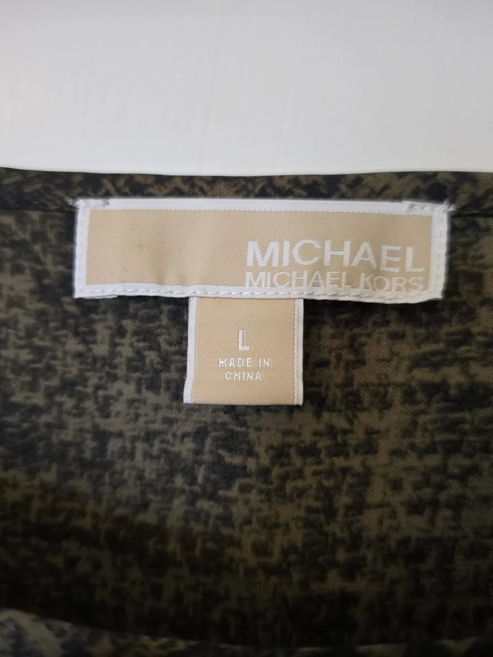 Michael Kors Olive and Black Silky Smocked-Hem Tunic LARGE